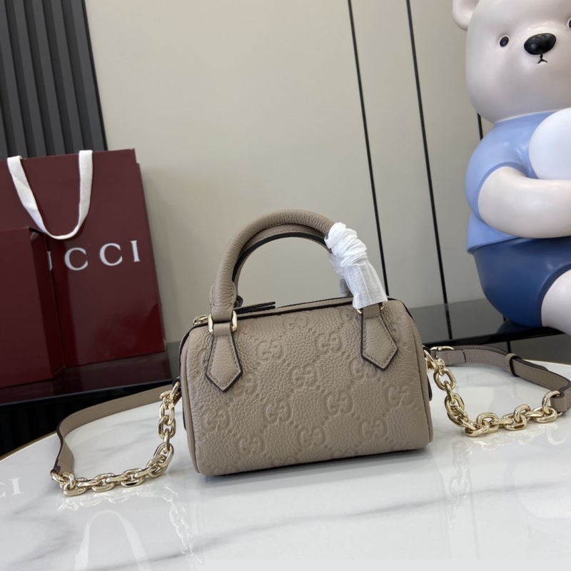 G*u*i speedy bags